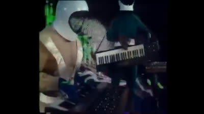 space magic fly 1977