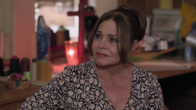 C-40  El vestido de Helena ha desaparecido